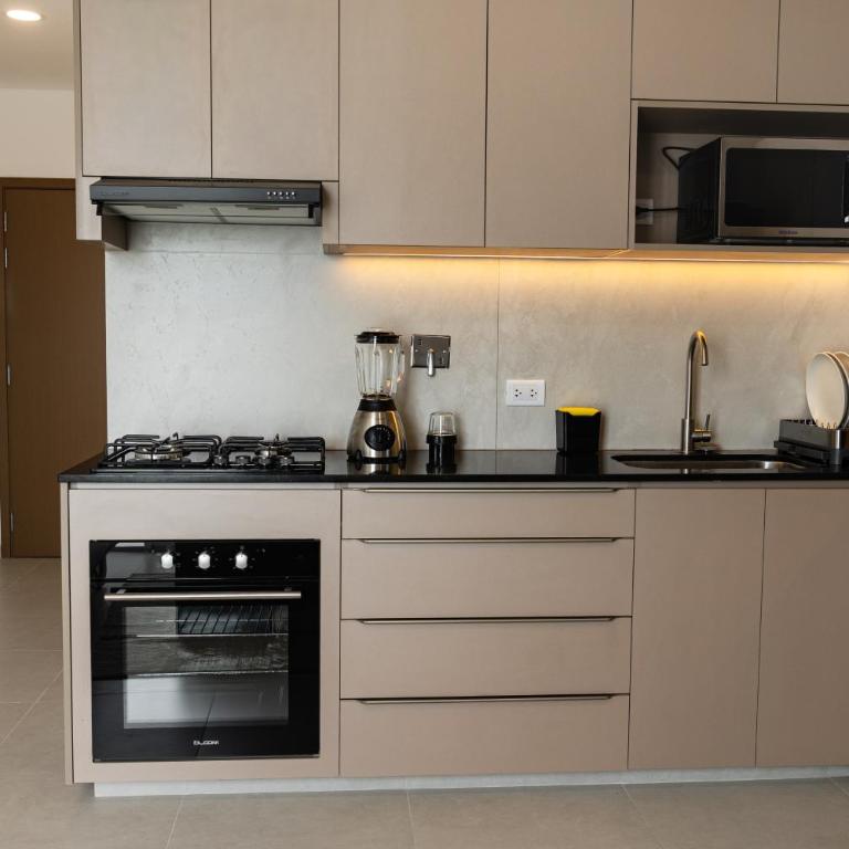 Luxury at Uptown Drei Prime Location - One-Bedroom Apartment - 33