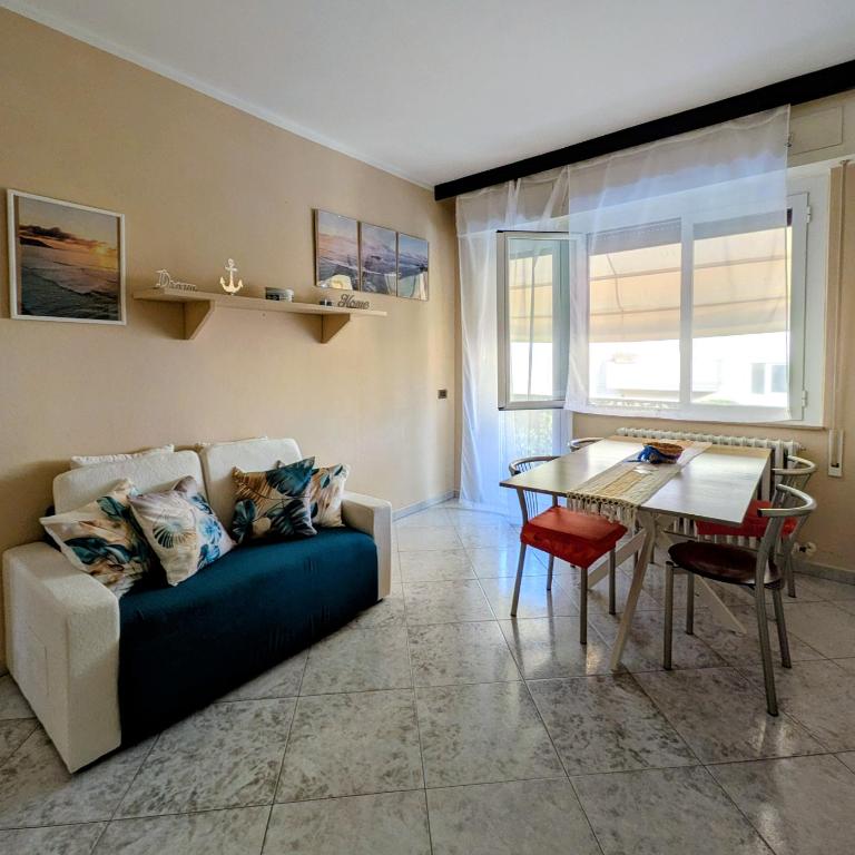In Via Capri 1991 APARTMENT - Appartamento Standard con 2 Camere da Letto - 35