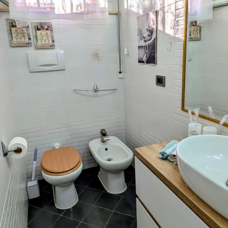 In Via Capri 1991 APARTMENT - Appartamento Standard con 2 Camere da Letto - 16