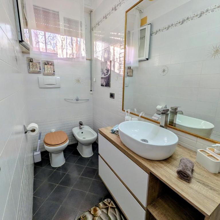 In Via Capri 1991 APARTMENT - Appartamento Standard con 2 Camere da Letto - 17