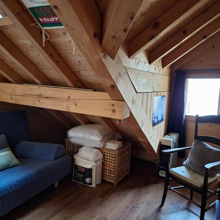 Cosy Alpine Retreat for Families and Groups in Huez - Chalet mit 3 Schlafzimmern - 2