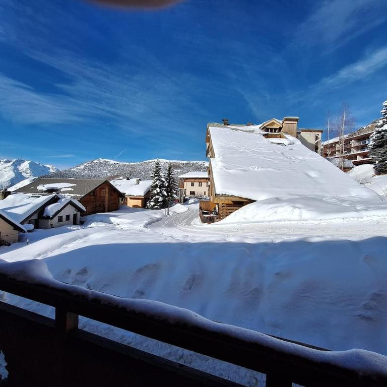 Cosy Alpine Retreat for Families and Groups in Huez - Chalet mit 3 Schlafzimmern - 7