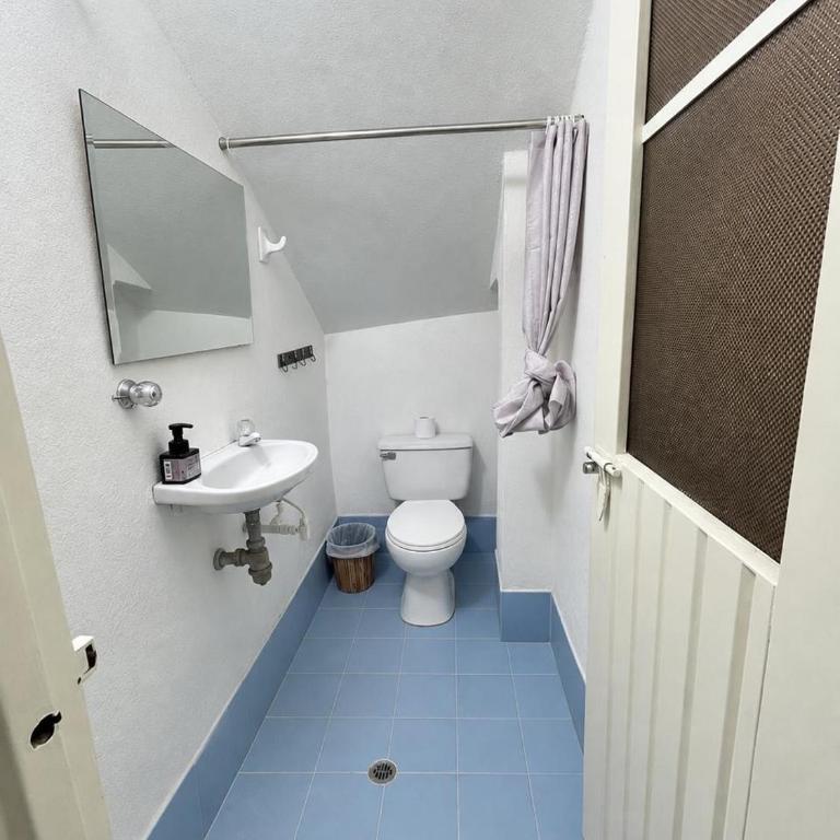 Habitación con baño privado cerca al aeropuerto! - Double Room with Private Bathroom - 4