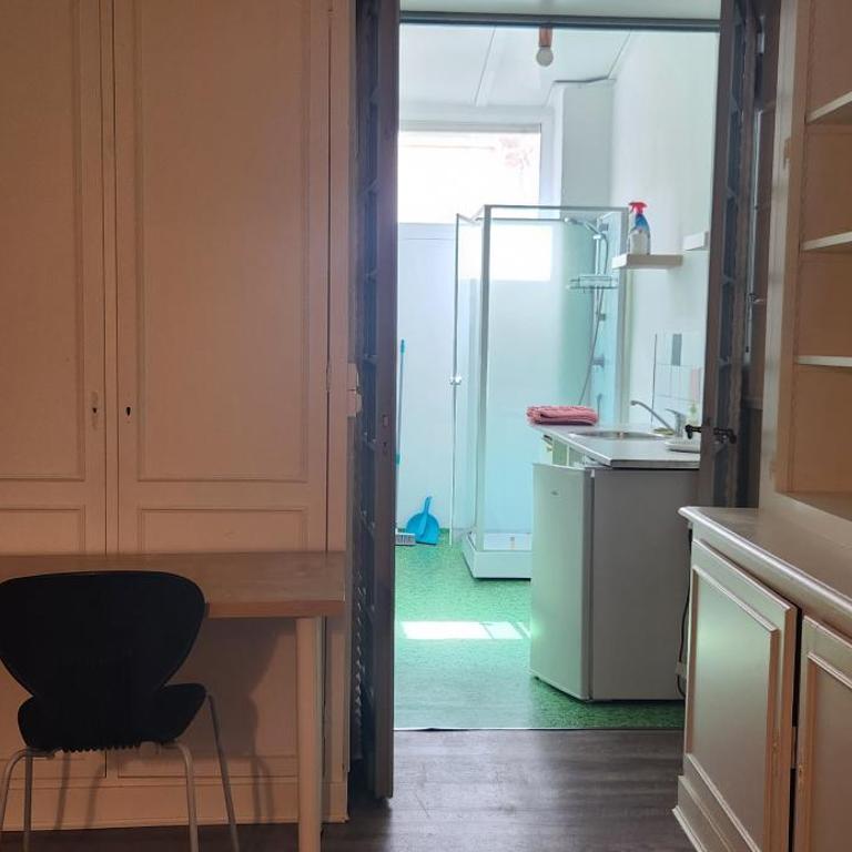 Réouverture et nouvelle gestion - Logement privatif - chambre équipée - Coeur de Bordeaux proche Victoire - Habitación Doble Deluxe con ducha - 7