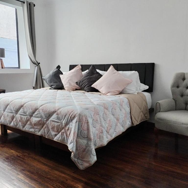 Extraordinaria Casa dentro del corazón de la Roma Norte CDMX - Three-Bedroom Apartment - 7