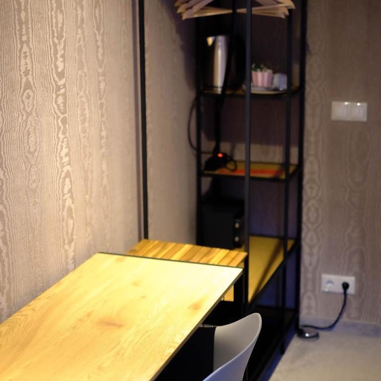 Two Brothers Inn - Doppelzimmer mit Bergblick - 5