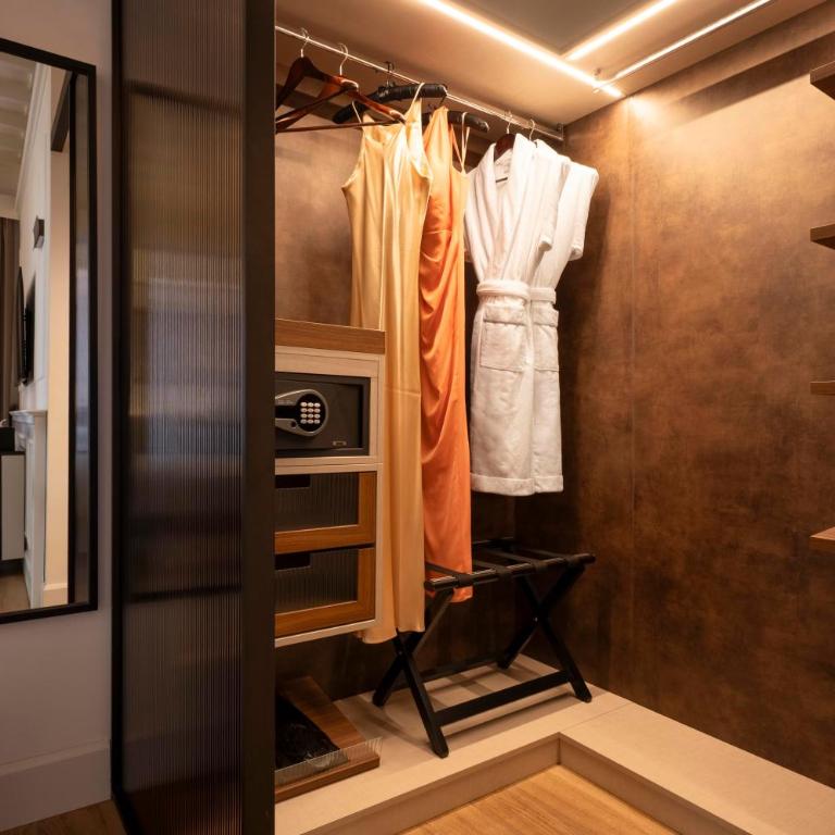 Palazzo Goldoni Condotti Collection - Familiensuite - 5