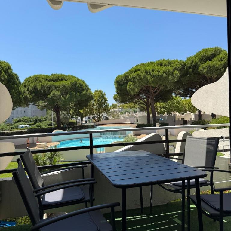 Cabin studio, Terrace, Private Parking and Swimming Pool - Appartement 1 Chambre - 1