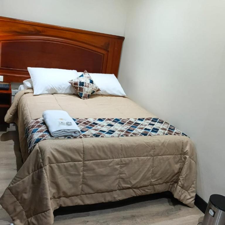 Hotel Milán - Habitación Individual Estándar - 4