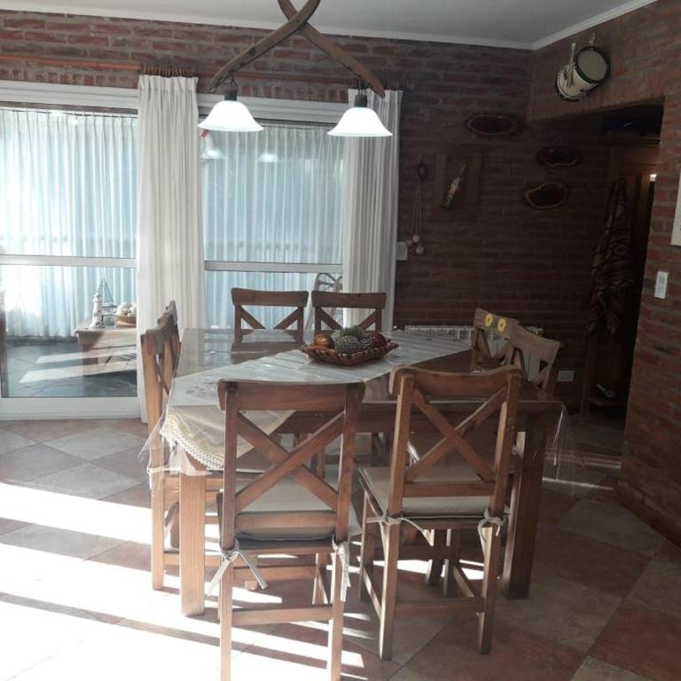 Casa en Cariló con pileta y jaccuzzi - Casa de 4 dormitorios - 8