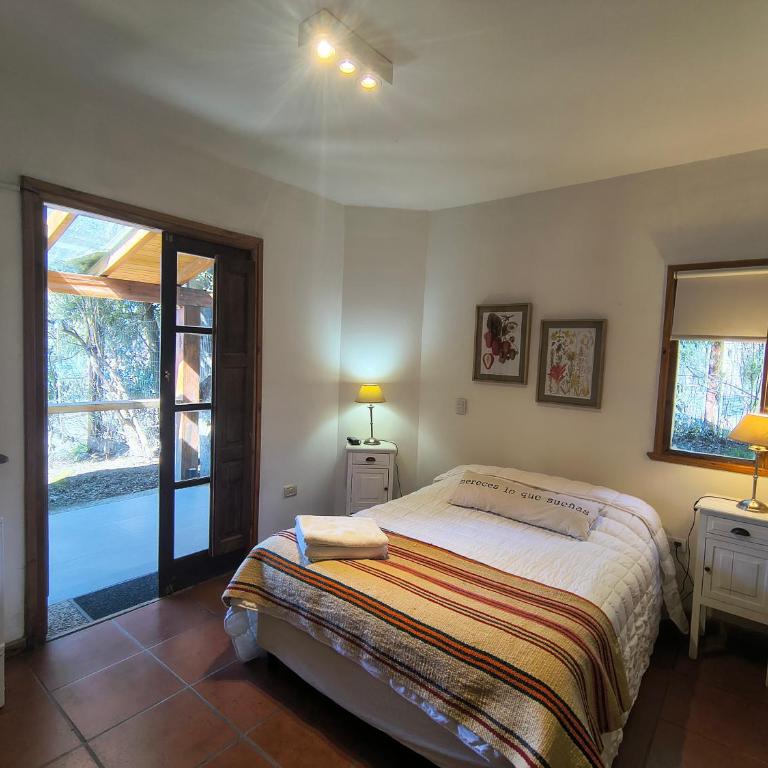 Hostería Bajo Cero - Habitación Triple - 2