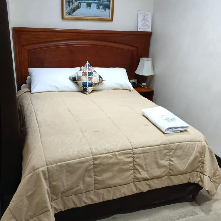 Hotel Milán - Habitación Individual Estándar - 11