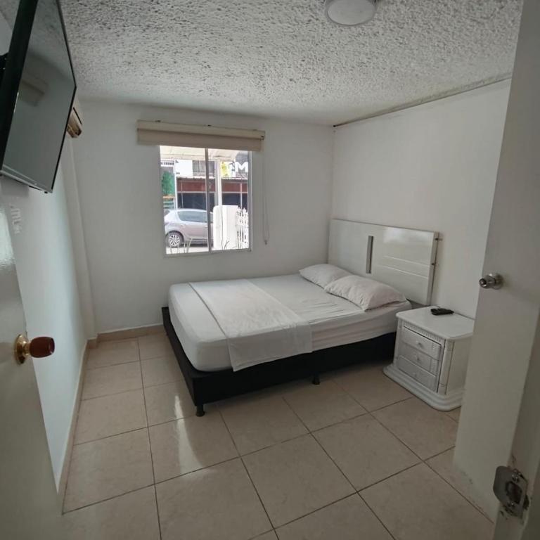 Hotel Casablanca Cañaveral - Habitación Doble Deluxe - 8