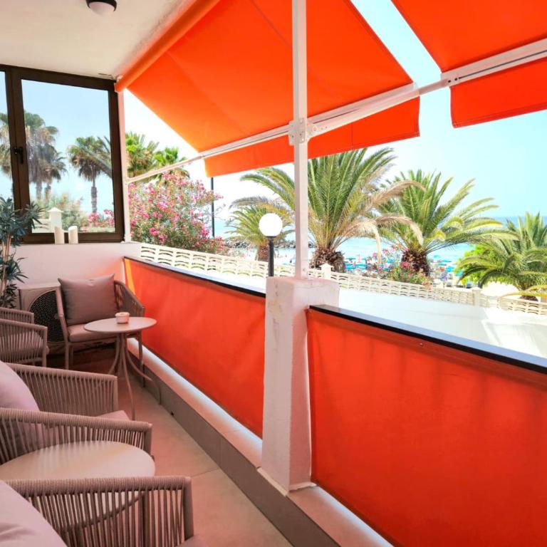 TMS Veramar2, Seafront, AC, Pool & Parking - Two-Bedroom Apartment - 1
