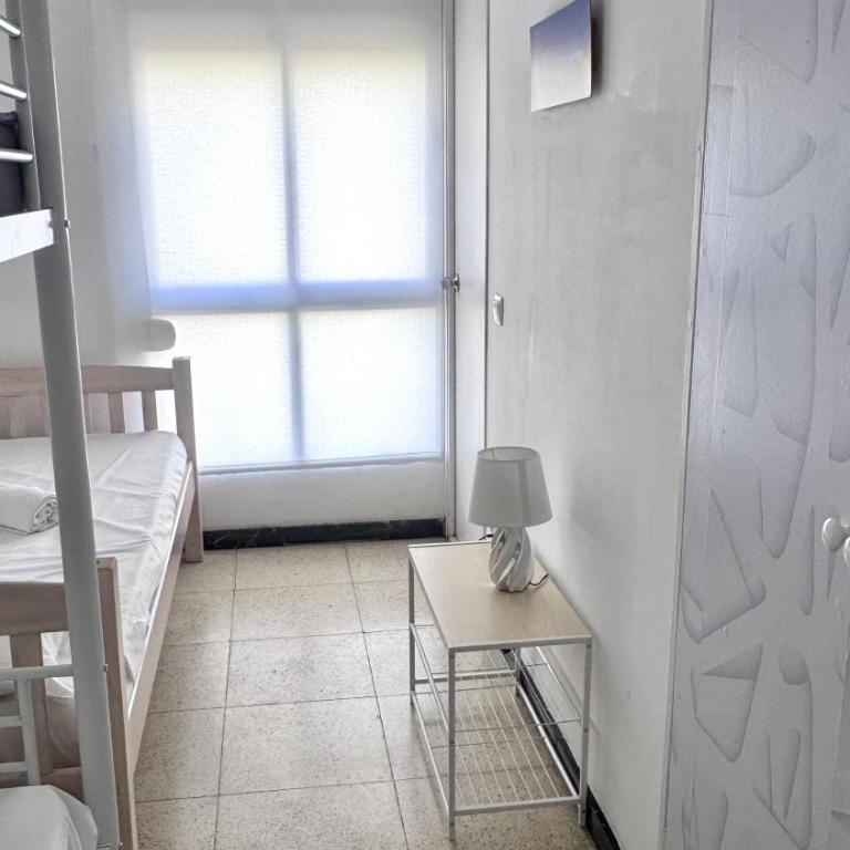 APARTBEACH CAPRI FRONT BEACH CLIMA y WIFI - Apartment - 20