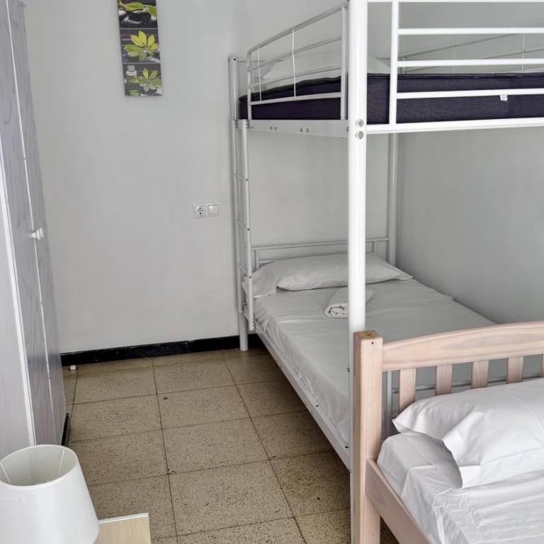 APARTBEACH CAPRI FRONT BEACH CLIMA y WIFI - Apartment - 19