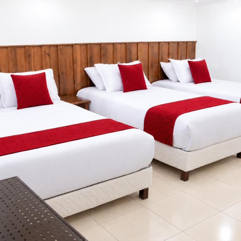 Embajada Boutique - Movistar Arena & Vive Claro - Habitación Triple Deluxe - 5