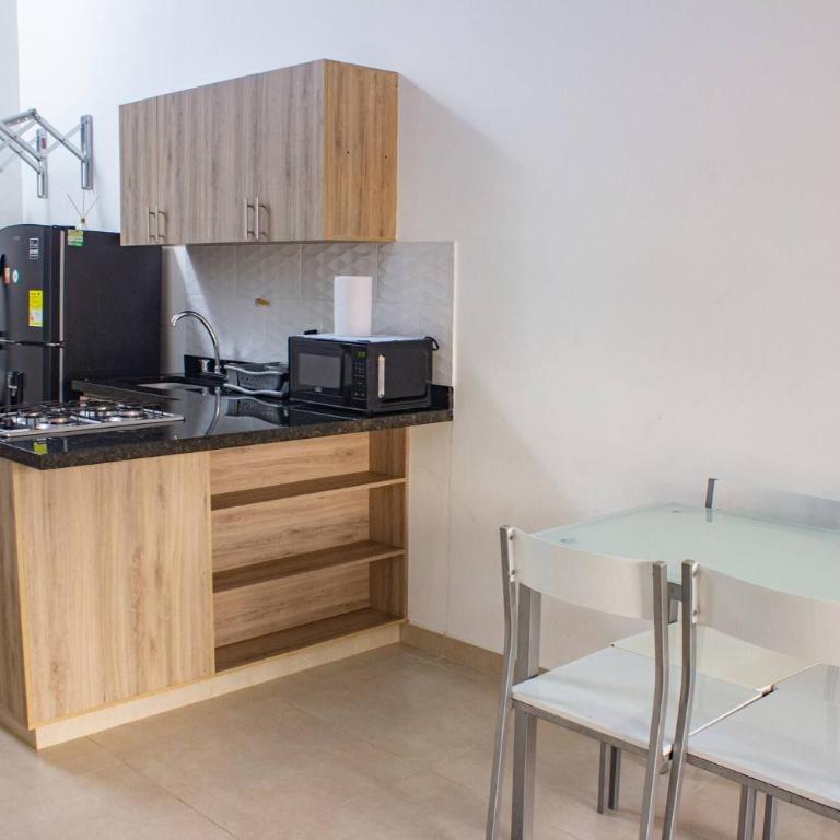51 Close to Laureles, Metro and Restaurants - Apartamento - 10