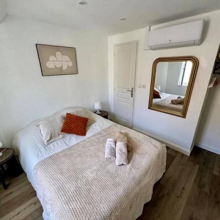 T2 climatisé en hyper-centre - 5 min Cité Gastro - One-Bedroom Apartment - 1
