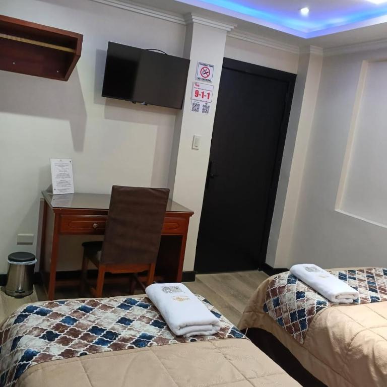 Hotel Milán - Habitación Doble Estándar - 2 camas - 2