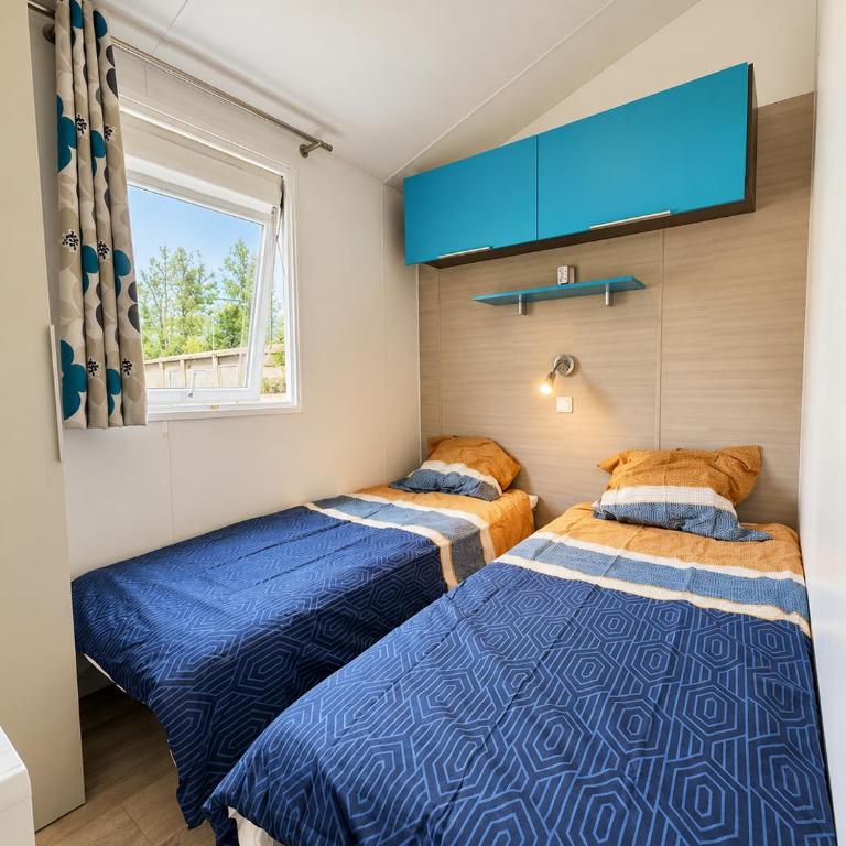 Le Génépi Mobil-home 3 chambres pour 6 pers avec Climatisation Camping 3 etoiles - Maison 3 Chambres - 7