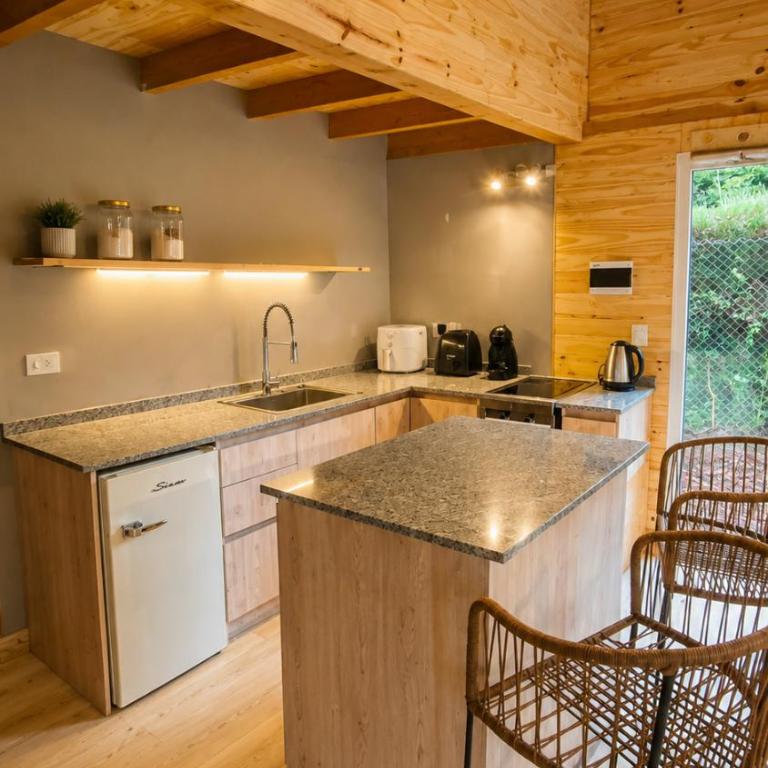 Refugio Black - Two-Bedroom House - 9