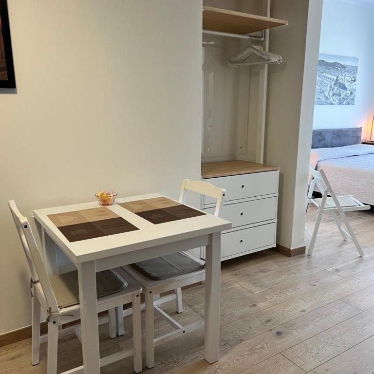 Boldrini 6 - One-Bedroom Apartment - 14