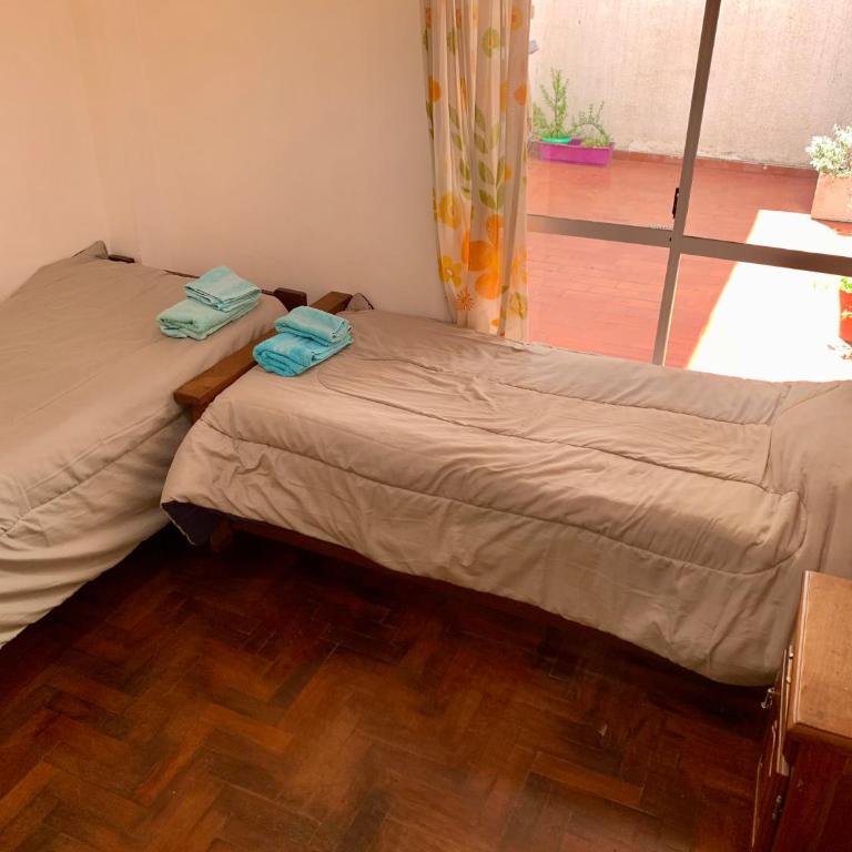 Temporario La 18, 2 dormitorios con Garage apto AUTO - SUV - Two-Bedroom Apartment - 15