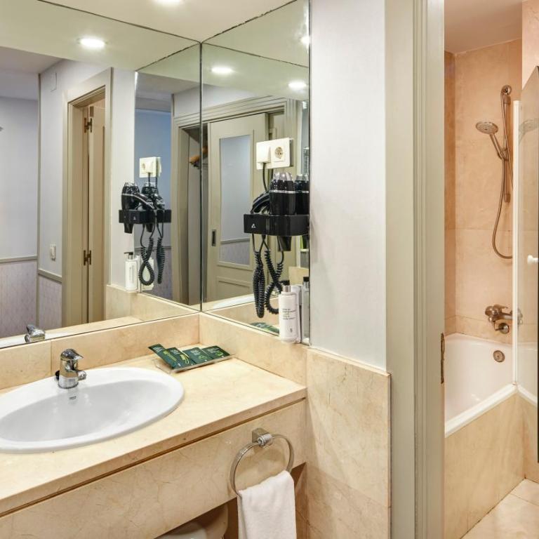 Sercotel Gran Hotel Conde Duque - Camera Singola con Affaccio Interno - 5