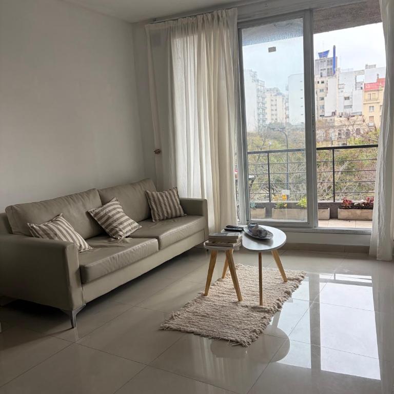 Departamento central - Apartamento de 2 dormitorios con balcón - 9