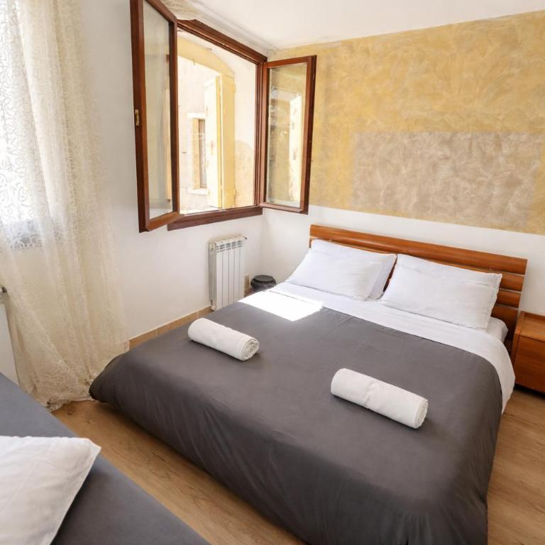 Zen Accommodations Santa Lucia - Camera Matrimoniale Standard - 5