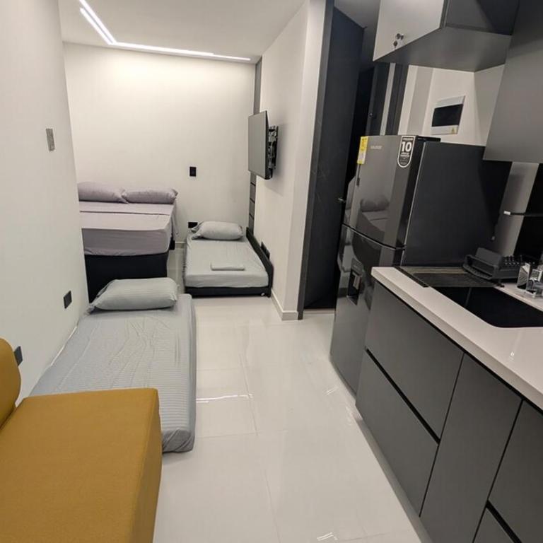 Estudio Super central - Metro y VIVA Envigado - One-Bedroom Apartment - 3