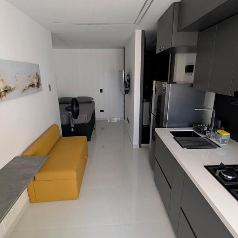 Estudio Super central - Metro y VIVA Envigado - One-Bedroom Apartment - 12