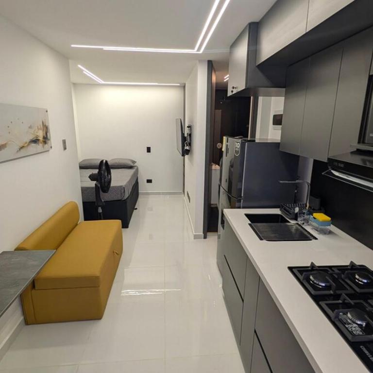 Estudio Super central - Metro y VIVA Envigado - One-Bedroom Apartment - 19