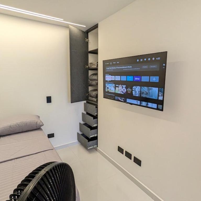 Estudio Super central - Metro y VIVA Envigado - One-Bedroom Apartment - 23