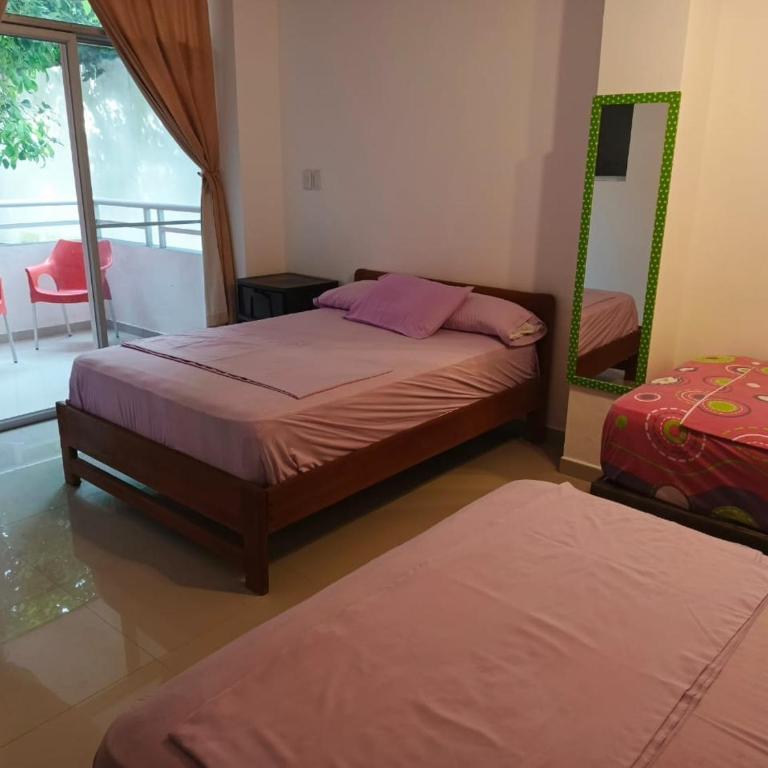Hotel Almond Beach - Habitación Familiar con balcón - 4