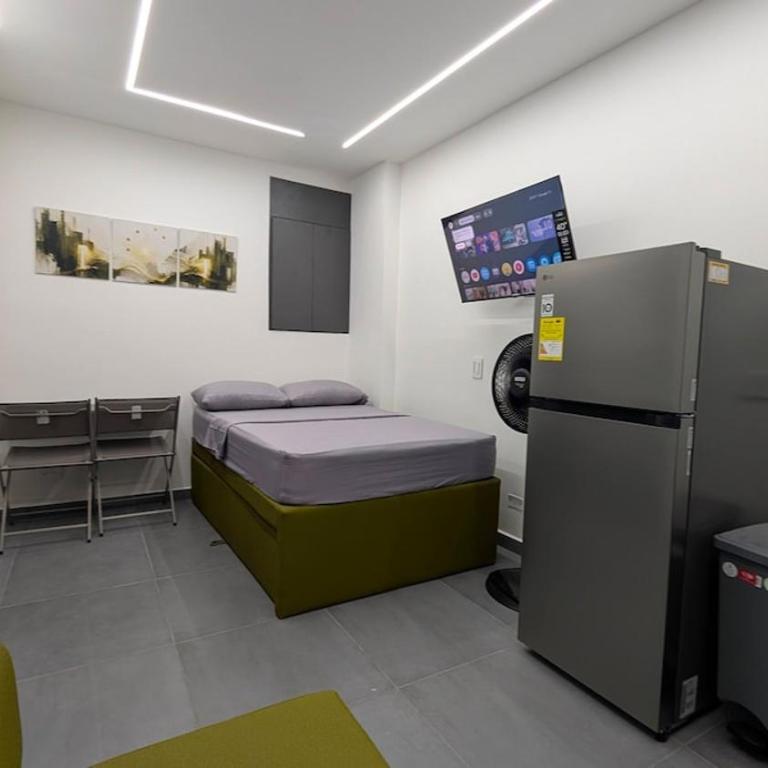 Estudio independiente primer piso cerca a Metro y VIVA Envigado - One-Bedroom Apartment - 4