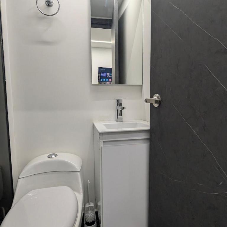 Estudio independiente primer piso cerca a Metro y VIVA Envigado - One-Bedroom Apartment - 10