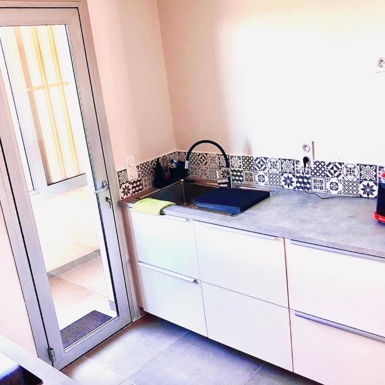 Appartement 2 chambres piscine parking - Appartement 1 Chambre - 4