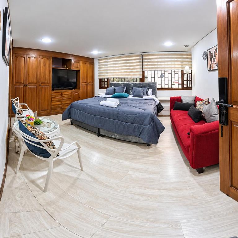 Casa de Huespedes Aeropuerto Cas Embajada 23 F - Habitación Deluxe - 1