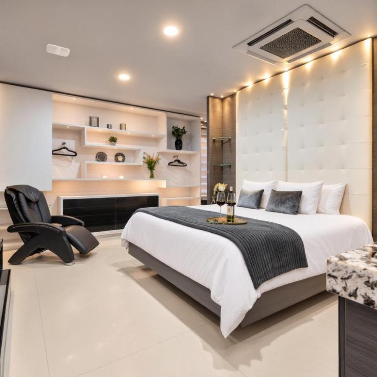 Europa Suites Medellin - Penthouse Apartment - 26