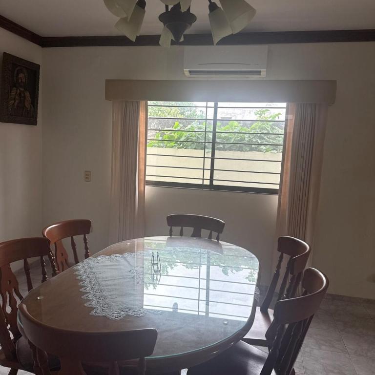 House Apartment Cerca del Centro Patio Pet Friendly - One-Bedroom Apartment - 34