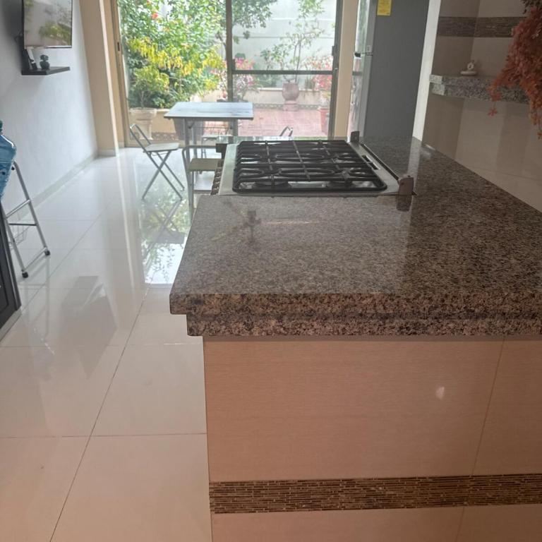 House Apartment Cerca del Centro Patio Pet Friendly - One-Bedroom Apartment - 69