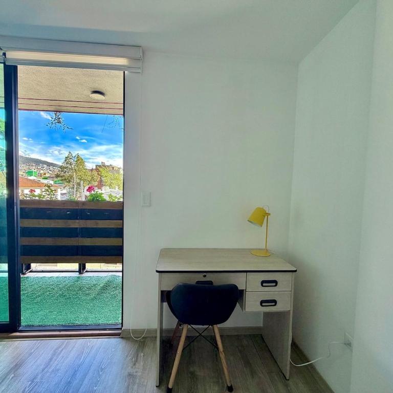 Suite near the Metro, with a View & Gym - One-Bedroom Apartment - 10