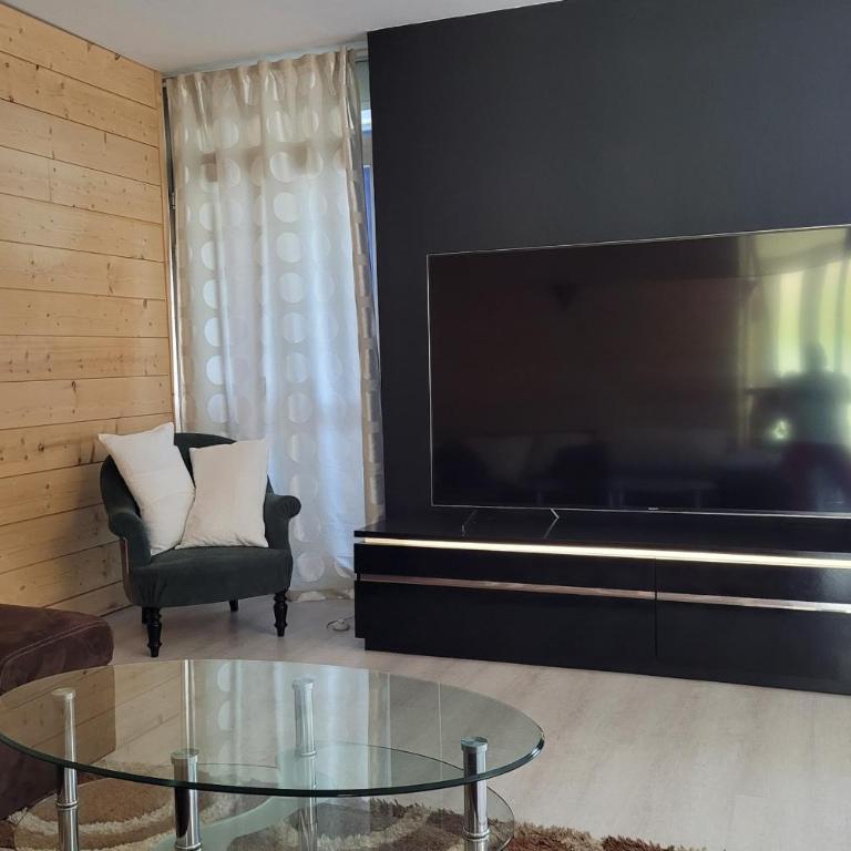 Nice 86m With Terrace Near The Beach! - Apartment - 18
