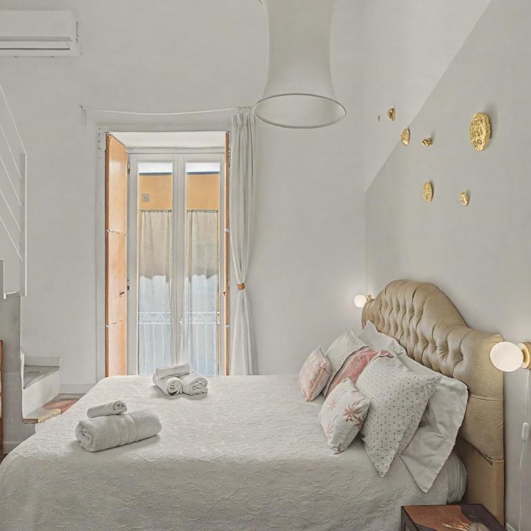 Tribunapoli Apartment - Appartamento con 4 Camere da Letto e Balcone - 7