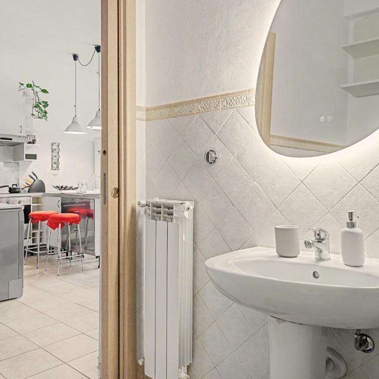 La Casa Di Sole - Milano - Appartamento Deluxe con 2 Camere da Letto e Vista Giardino - 11