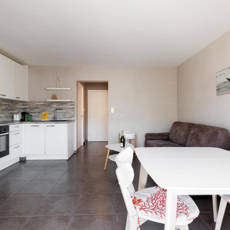 Le Corsaire YourHostHelper - Appartement 1 Chambre avec Terrasse - 33