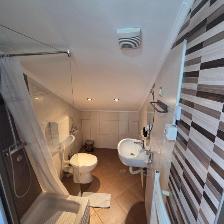 Hotel Bajadera Lux - Triple Room - 11