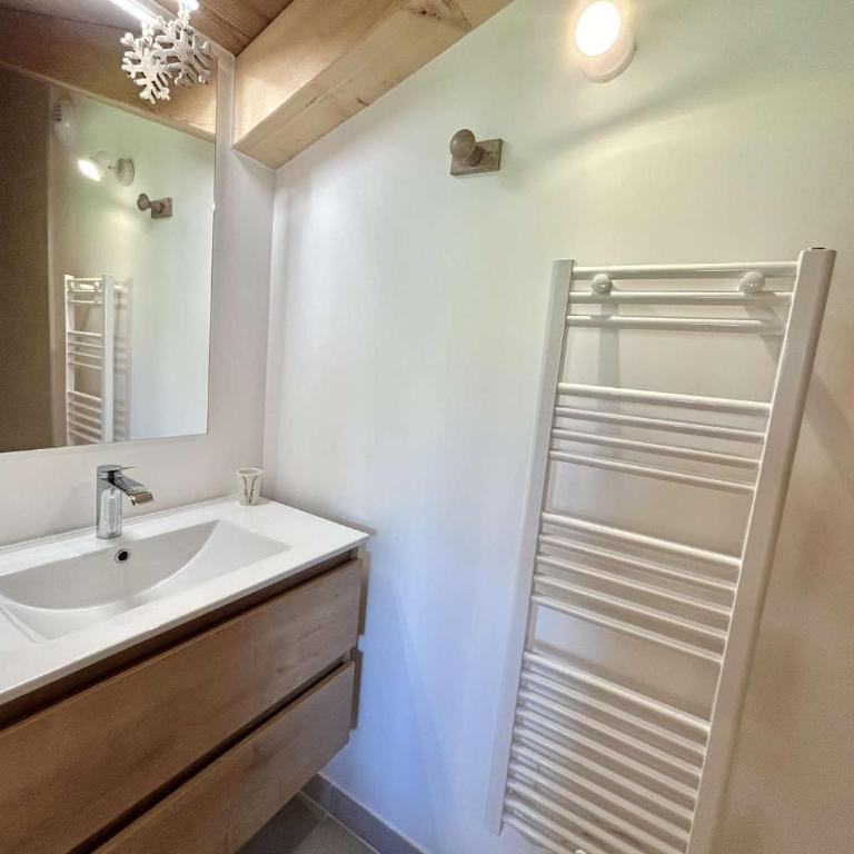Appartement 3 Pièces pour 6 personnes, près des pistes - COMBLOUX - COM101-B302 - Appartement 2 Chambres - 9